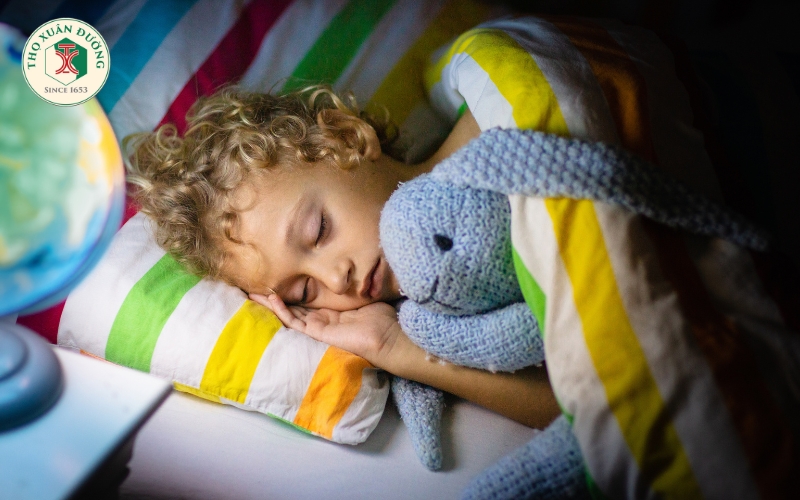 Động kinh tăng động liên quan đến giấc ngủ