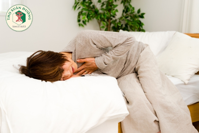 Nguyên nhân nào gây ra cơn động kinh đầu tiên ở người lớn?